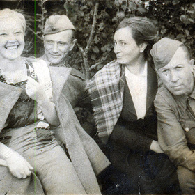       -      1943      